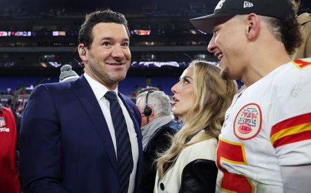 Ex-NFL star Tony Romo takes heat during his call of Bills-Jaguars playoff game