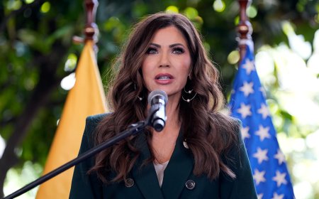 House Democrats ask judge to block Noem’s revived ICE visit rule, say DHS defied court order