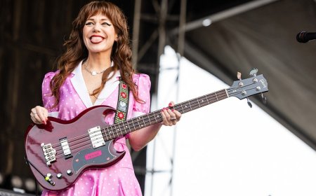 Jenny Lewis ‘married’ her dog to mark 50th birthday, wears wedding gown with veil