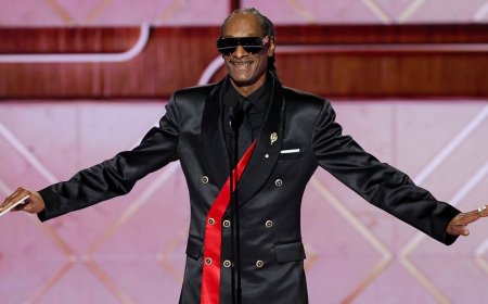 Snoop Dogg proves he's still in Hollywood's good graces despite Trump controversy