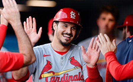 Diamondbacks acquire 8-time All-Star Nolan Arenado from the Cardinals in big move