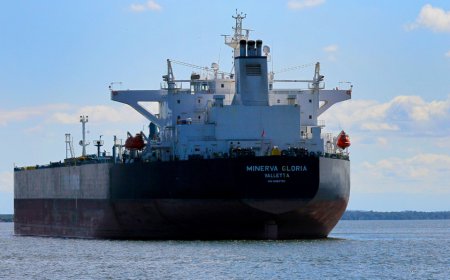 Trump administration files seizure warrants targeting ships tied to Venezuelan oil trade: report