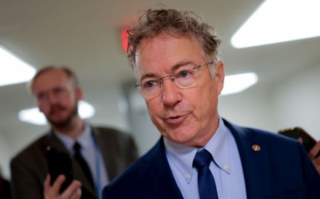 Rand Paul says GOP colleagues 'don’t give a s‑‑t about these people in the boats': They 'say they’re pro-life'
