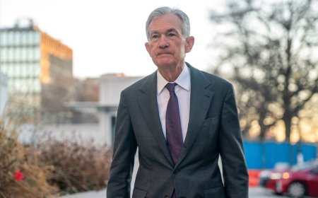 GOP senator suggests Fed chair Powell resign now to dodge potential criminal indictment