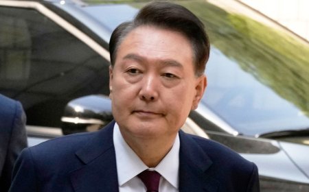 South Korean prosecutor seeks death penalty for ex-President Yoon over martial law declaration: 'Self-coup'