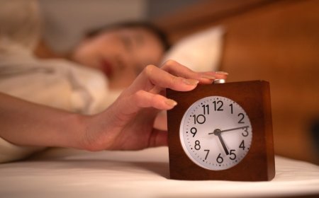 Forcing an early wake-up time could harm your health, sleep doctors warn