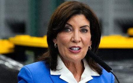 Hochul endorses legislation to allow New Yorkers to sue ICE agents: 'Power does not justify abuse'