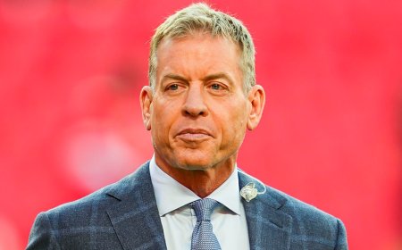 Troy Aikman questions why anyone wants to coach in the NFL: 'Tough job right now'