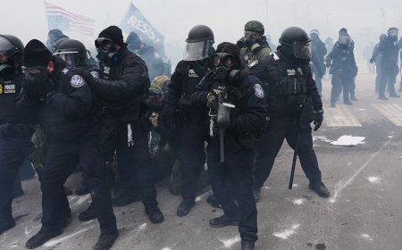 What would Trump's use of the Insurrection Act look like in Minnesota?