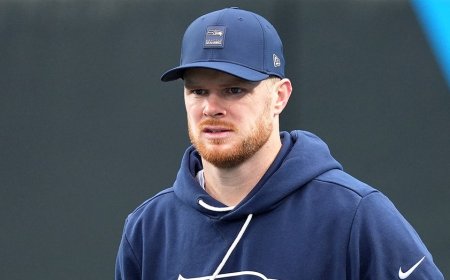 Seahawks unsure if star QB Sam Darnold will play vs 49ers after sustaining injury in practice: report