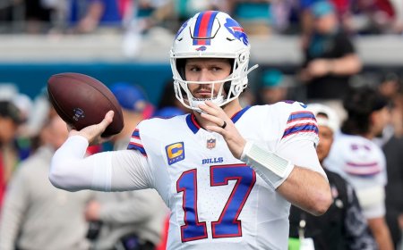 Bills' Josh Allen addresses viral photo of wife Hailee Steinfeld wearing Broncos gear