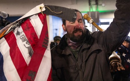 Man allegedly assaulted with flagpole by Minneapolis anti-ICE agitators in violent parking garage attack