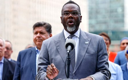 Chicago kids are dying while Mayor Johnson fights Trump, ICE and reality