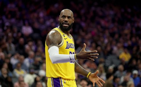 LeBron James' unprecedented All-Star streak comes to an end after 22 years as game status hangs in balance