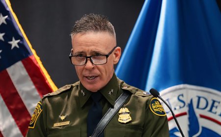 DHS says ICE agents rammed by vehicles amid Minneapolis enforcement surge: 'Aggressively assaulted'