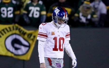 Eli Manning implores teams to 'lose with grace' after Miami's postgame antics: 'Doing nothing is OK'