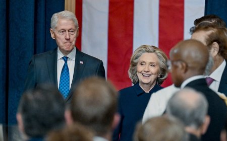House takes step closer to referring Clintons for criminal charges with Democratic support