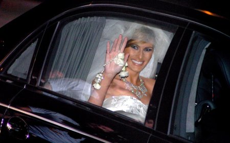 Trumps to celebrate 21st wedding anniversary as president returns from Davos