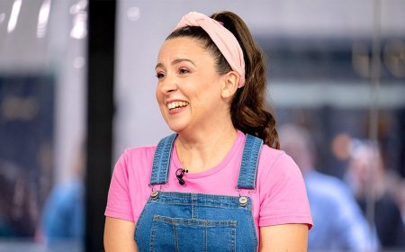 YouTube star Ms. Rachel emotionally apologizes for liking antisemitic comment, says it was an accident