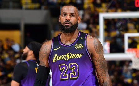 Lakers' LeBron James shrugs off reported tension with Jeanie Buss: 'It don't bother me'