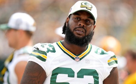 Packers offensive lineman Rasheed Walker arrested at New York Airport on gun charges