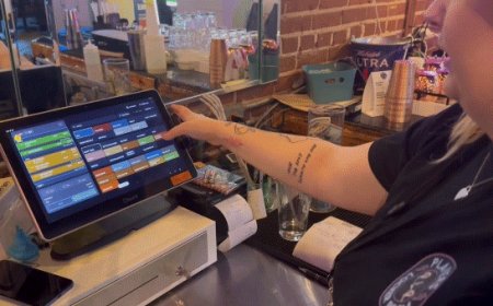 Bartenders say one common request costs them tips — and some customers have no idea