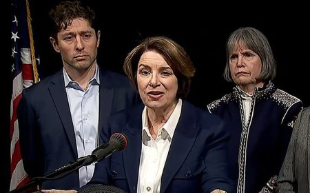 Frey, Klobuchar call for ICE to leave Minneapolis following deadly CBP shooting in city