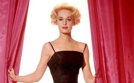 Hollywood legend Tippi Hedren, 96, makes rare appearance for birthday celebration with family