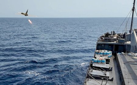 Iranian drone swarms pose 'credible threat' to USS Abraham Lincoln carrier group, defense expert says