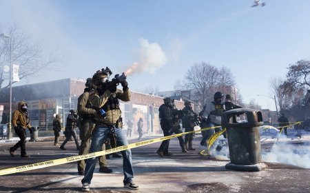 Federal immigration officials privately fume over DHS claims after deadly Minnesota shooting