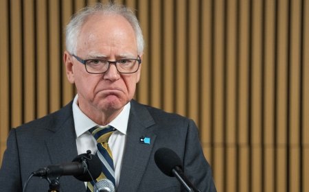 Bruce Pearl rips Tim Walz, Democrats after Border Patrol-involved shooting in Minnesota