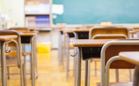 Former Louisiana high school teacher indicted for allegedly trying to entice student into sex