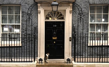 Chinese hackers reportedly breached phones at 'heart of Downing Street' in global spy campaign