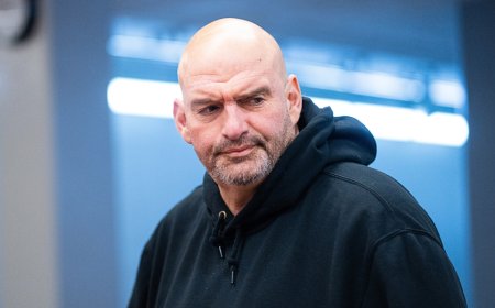 Fetterman opposes shutdown efforts as Democratic colleagues move to block ICE funding bill