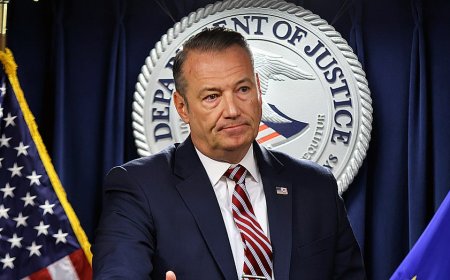 Judge threatens contempt for ICE leader, orders him to appear in court