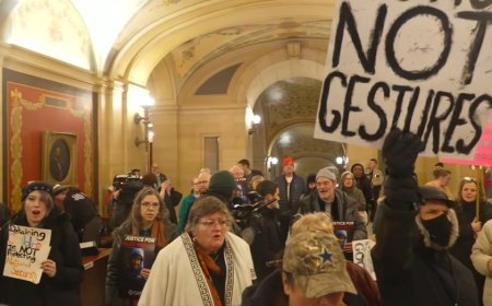 Agitators swarm Tim Walz's office in Minnesota Capitol to demand immigration justice