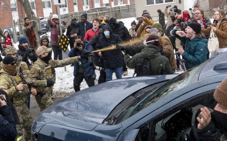 Travelers told to avoid Minneapolis due to 'violent clashes' with immigration authorities