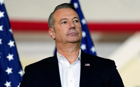 Federal judge threatening ICE director with contempt donated to group helping illegal immigrants