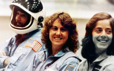 Former astronaut who saw Challenger disaster as child explains why she still chose to fly