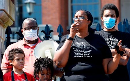 Social justice advocate once named 'Bostonian of the Year' sentenced in fraud case