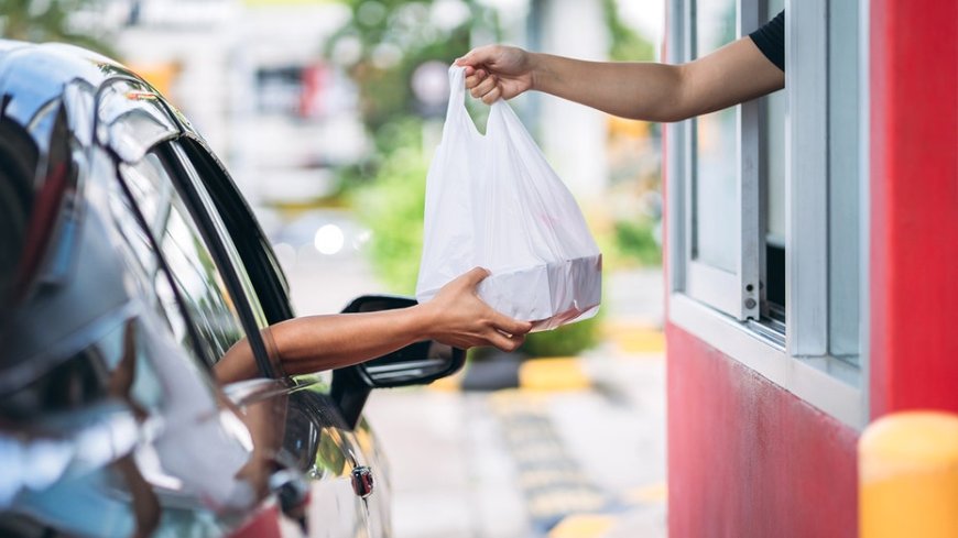 Customer threatens to kill fast-food workers during heated dispute: 'She wanted her money back'
