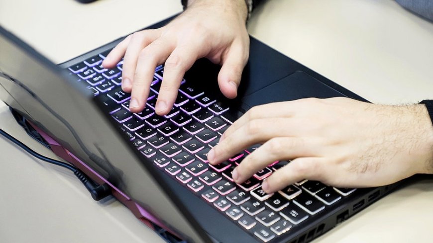 Teen hackers recruited through fake job ads