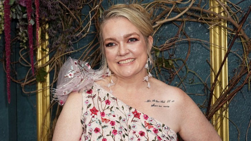 ‘It Ends With Us’ author Colleen Hoover shares cancer diagnosis in candid hospital post