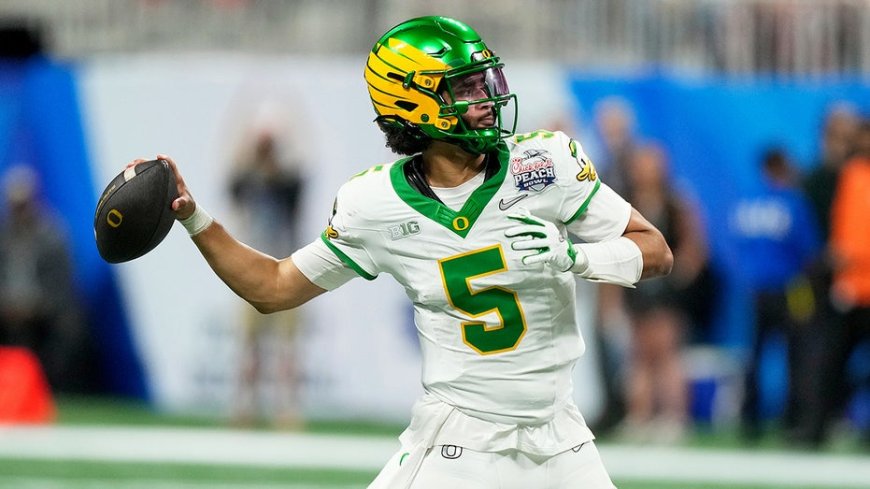 Oregon quarterback Dante Moore forgoes NFL Draft as likely top selection to stay in school