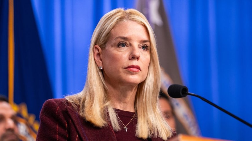 Pam Bondi defends seizing reporter's devices over alleged classified leaks involving foreign adversary