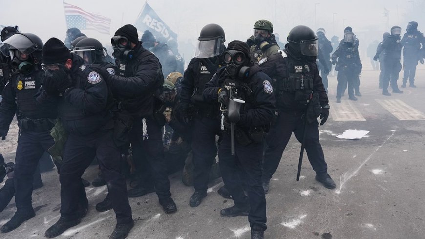 What would Trump's use of the Insurrection Act look like in Minnesota?