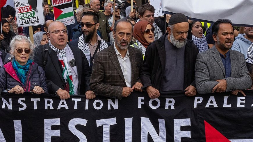 Trump pressures UK over Hamas-linked figure as US intel flags potential terror threat