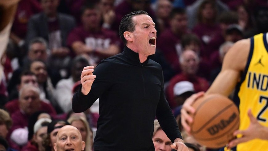 Cavaliers coach Kenny Atkinson fined for 'berating' and 'making contact' with an official