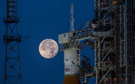 The race to the moon is back — NASA needs to get serious to beat the Chinese