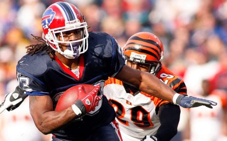 Ex-NFL star Marshawn Lynch claims dysfunction on Bills' coaching staff while he played for team